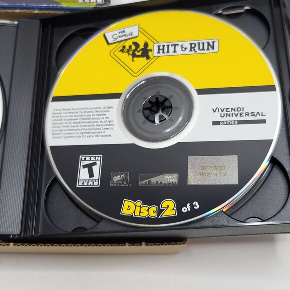 Simpsons Hit & Run PC Game Used Tested Works Kid Adult Computer Game Fun Play - Picture 11 of 15